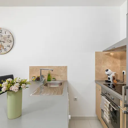 Apartment Sunny - 2min From The Beach *